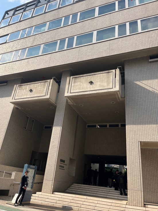 建築会館正面