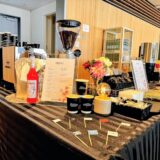 【富士スピードウェイ 出張バリスタ事例】プレミアムイベントを彩るカフェケータリング＆ビュッフェサービス