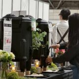 【幕張メッセ実績】大規模国際会議のドリンクケータリング運営事例｜16,000杯超のコーヒーサービスで参加者満足度を向上